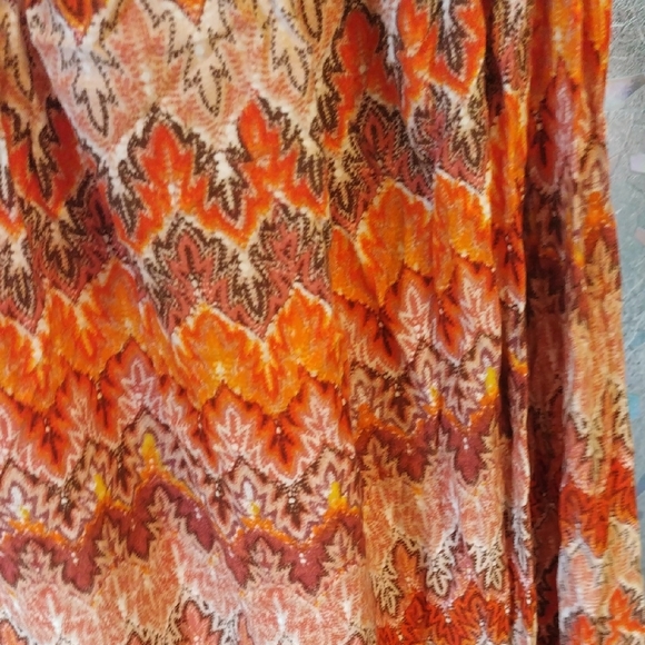 Elegant Orange Patterned Maxi Dress - Picture 8 of 12